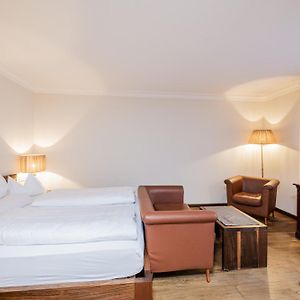 Suite à 2 Chambres à Coucher